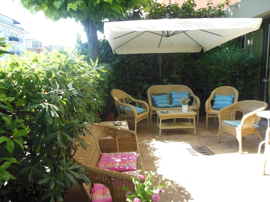 Hotel Edy Rimini Exteriér fotografie