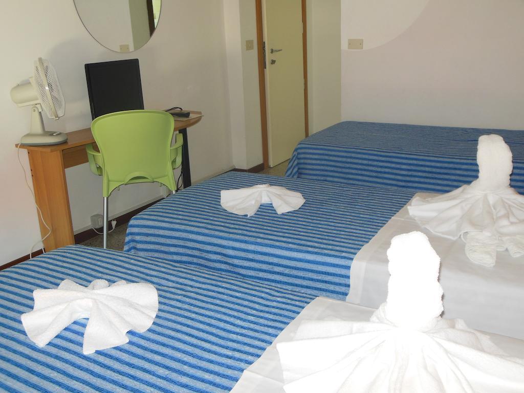 Hotel Edy Rimini Exteriér fotografie