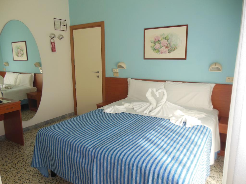 Hotel Edy Rimini Exteriér fotografie