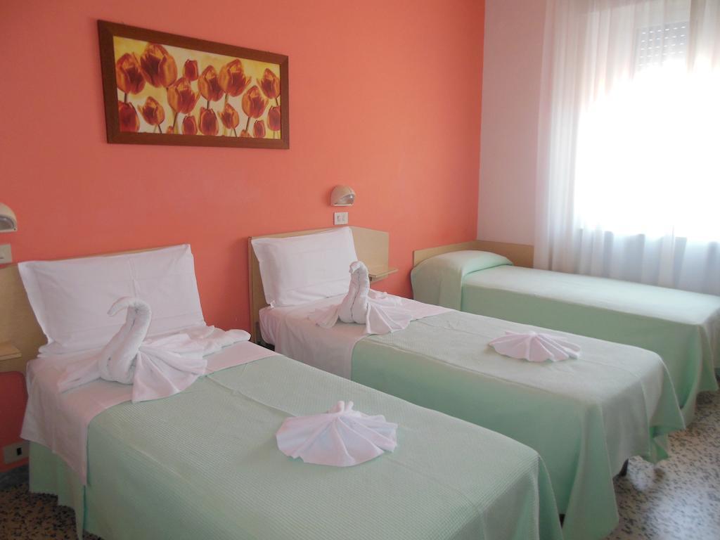Hotel Edy Rimini Exteriér fotografie