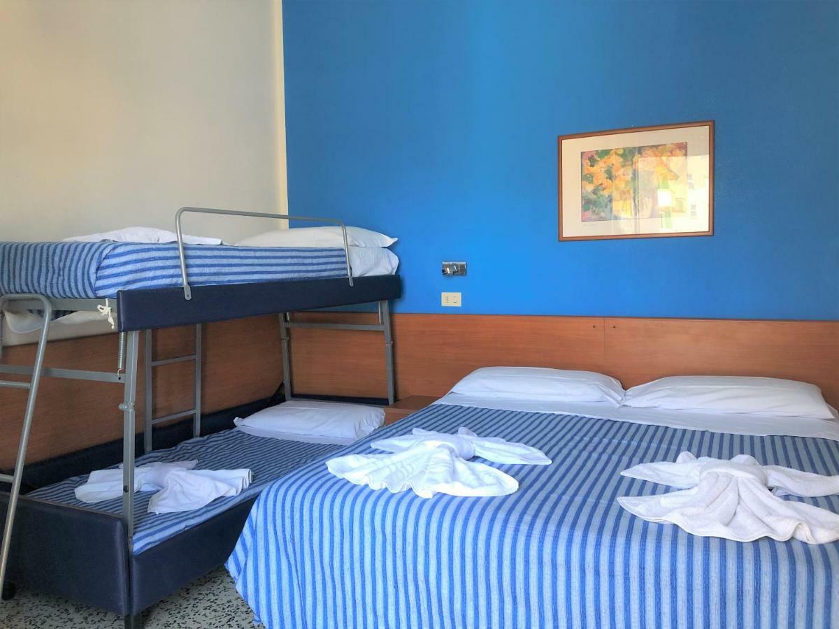 Hotel Edy Rimini Exteriér fotografie