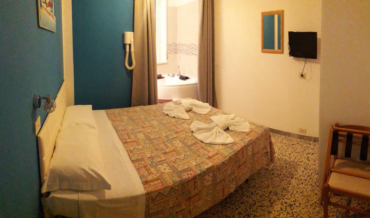 Hotel Edy Rimini Exteriér fotografie