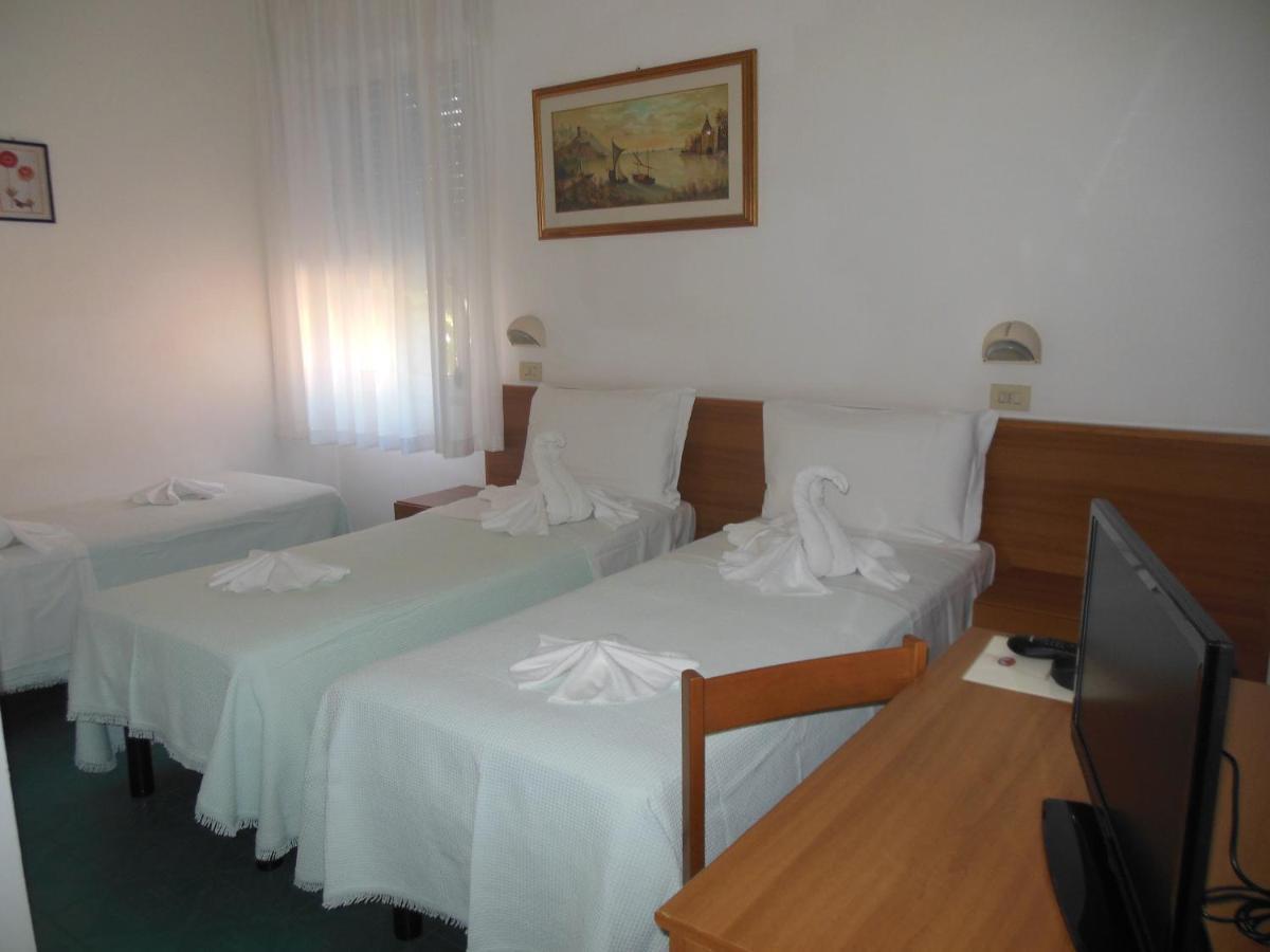 Hotel Edy Rimini Exteriér fotografie