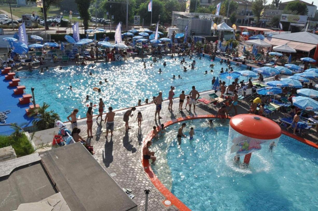 Hotel Edy Rimini Exteriér fotografie